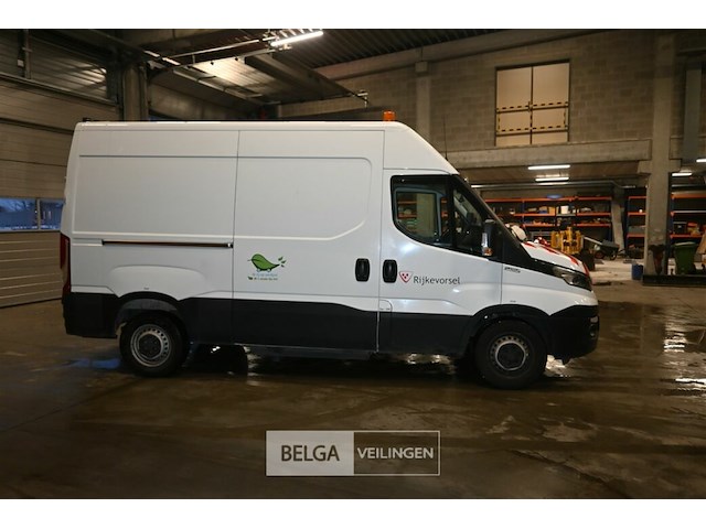 Iveco lichte vrachtwagen - afbeelding 12 van  28