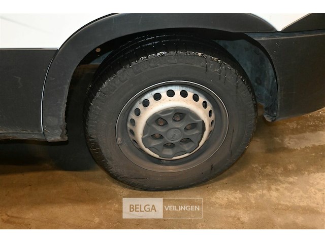 Iveco lichte vrachtwagen - afbeelding 23 van  28