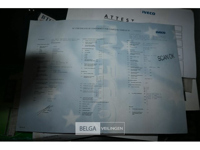 Iveco lichte vrachtwagen - afbeelding 2 van  27