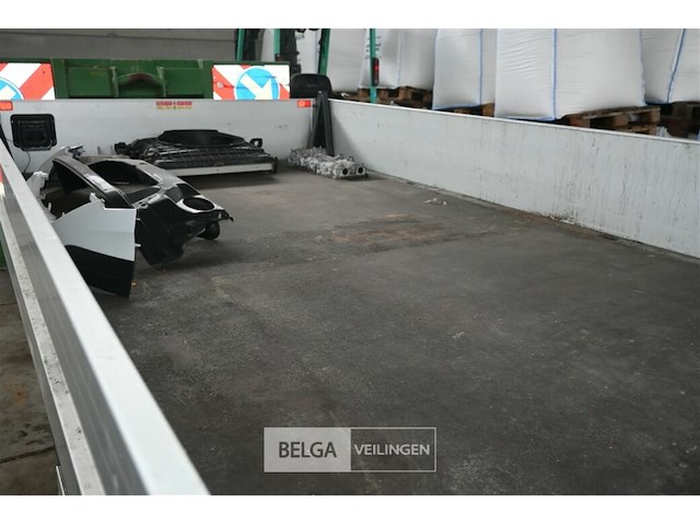 Iveco lichte vrachtwagen - afbeelding 21 van  27