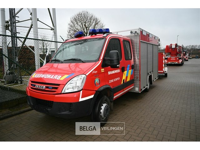 Iveco vrachtwagen voor brandweermateriaal - afbeelding 5 van  27