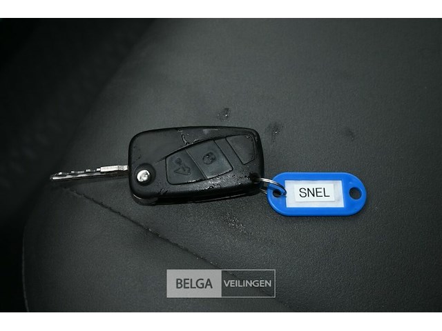 Iveco vrachtwagen voor brandweermateriaal - afbeelding 6 van  27