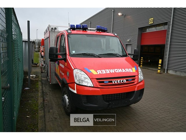 Iveco vrachtwagen voor brandweermateriaal - afbeelding 1 van  27