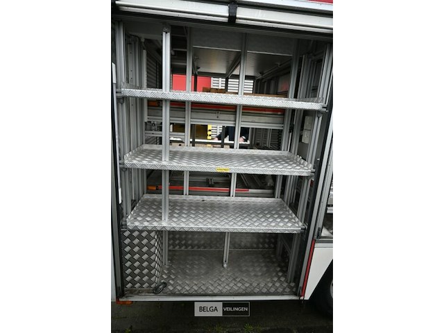 Iveco vrachtwagen voor brandweermateriaal - afbeelding 26 van  27