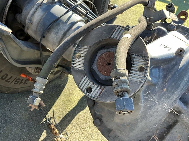 Iveco vrachtwagenas achteraan - afbeelding 8 van  18