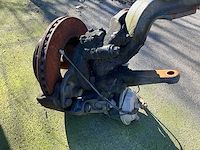 Iveco vrachtwagenas vooraan - afbeelding 2 van  11