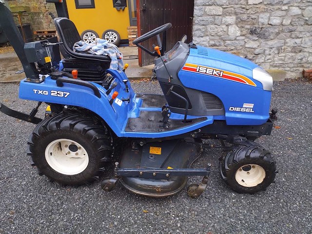 Izeki tgx 237 zitmaaier - afbeelding 9 van  13