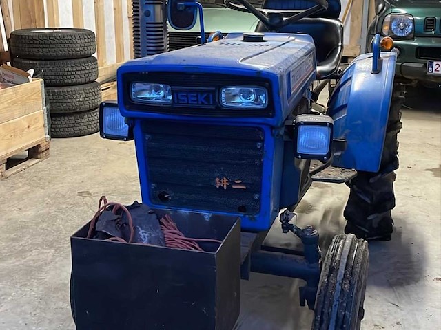 Izeki tx1210 2wd landbouwtractor - afbeelding 6 van  9