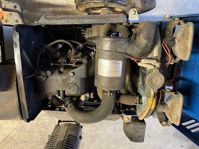 Izeki tx1210 2wd landbouwtractor - afbeelding 7 van  9