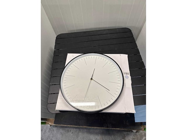 J-line klok - afbeelding 1 van  2