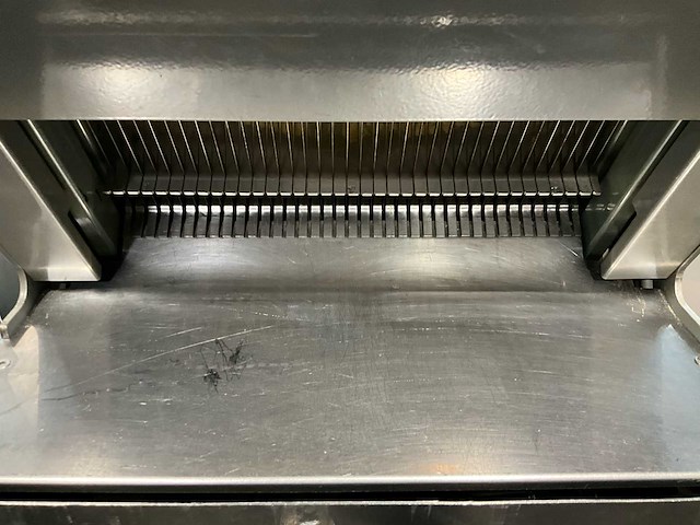 Jac ech/450/12 professioneel broodsnijmachine - functioneel - afbeelding 6 van  6