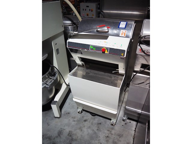 Jac - afbeelding 1 van  7