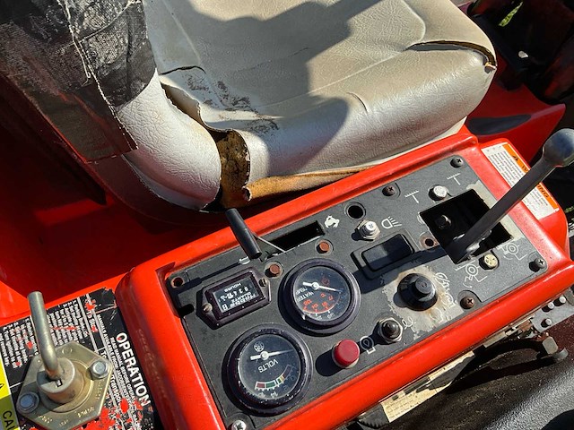 Jacobsen textron pistesleep (3 wielaangedreven) - kubota - afbeelding 6 van  22