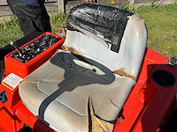 Jacobsen textron pistesleep (3 wielaangedreven) - kubota - afbeelding 8 van  22