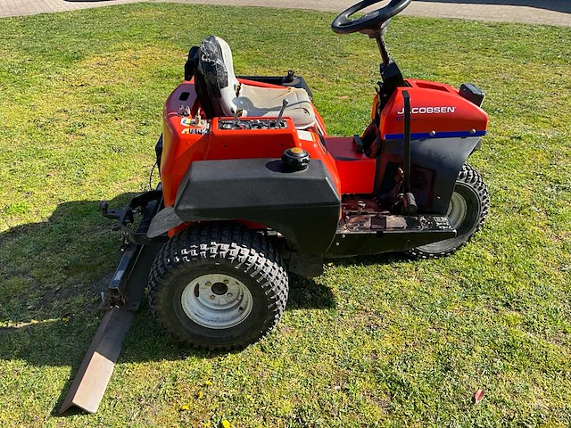 Jacobsen textron pistesleep (3 wielaangedreven) - kubota - afbeelding 19 van  22