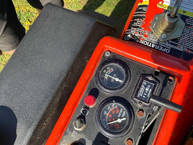 Jacobsen textron pistesleep (3 wielaangedreven) - kubota - afbeelding 7 van  22