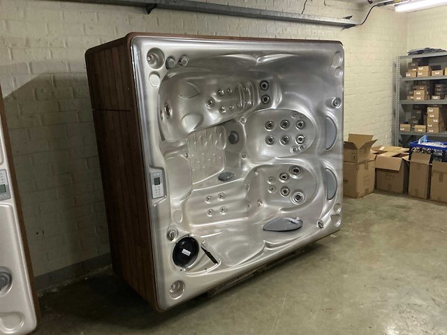 Jacuzzi (dummy) (2x) - afbeelding 2 van  5