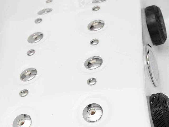 Jacuzzi en buitenspa - vonato - 0 - 5-persoons spa met 3 ligplaatsen - afbeelding 3 van  21