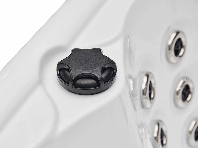 Jacuzzi en buitenspa - vonato - 0 - 6 persoons met 1 ligplaats - afbeelding 15 van  24