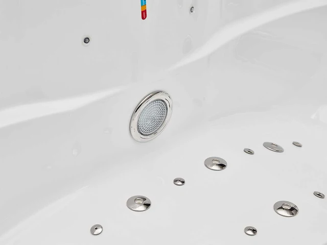 Jacuzzi en buitenspa - vonato - tovario - 0 - 6 persoons met 1 ligplaats - afbeelding 22 van  24