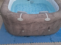 Jacuzzi lay-z-spa rome - afbeelding 3 van  8