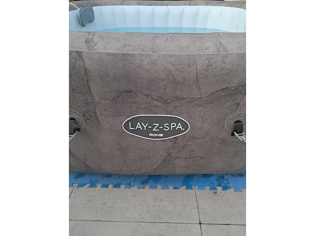 Jacuzzi lay-z-spa rome - afbeelding 7 van  8