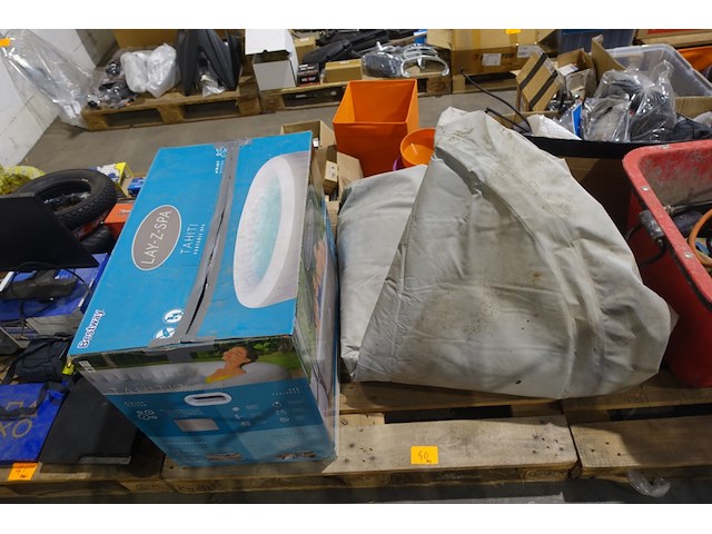 Jacuzzi lay-z-spa - afbeelding 1 van  2