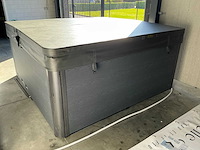 Jacuzzi - afbeelding 1 van  5