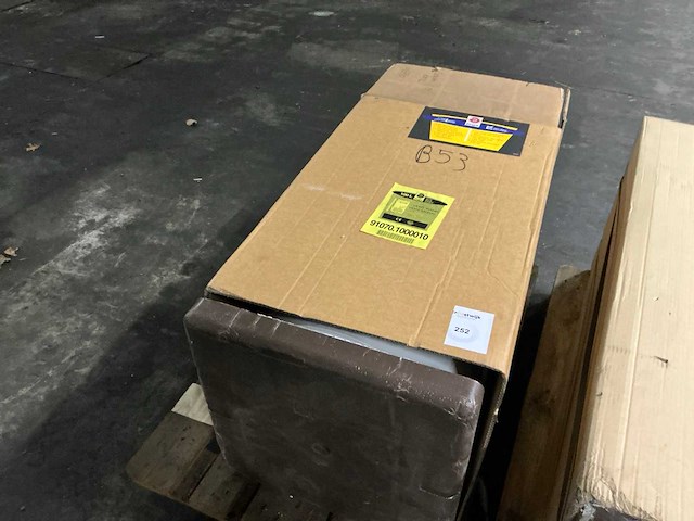 Jaga elektrische vertikale wandboiler 100l - afbeelding 1 van  6