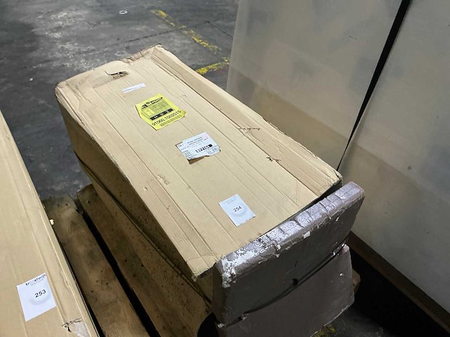 Jaga elektrische vertikale wandboiler 150l - afbeelding 1 van  5