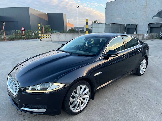 Jaguar - 2011 - xf - personen - personenauto - afbeelding 21 van  22