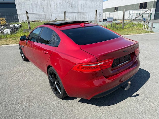 Jaguar - 2015 - xe - personenauto - afbeelding 8 van  27