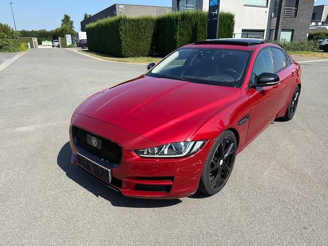 Jaguar - 2015 - xe - personenauto - afbeelding 22 van  27