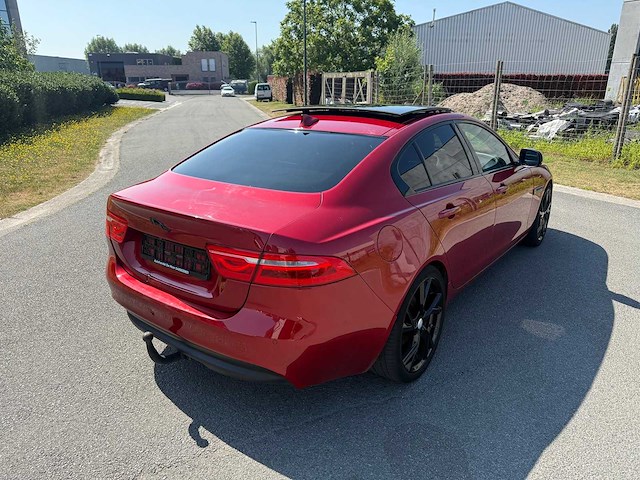 Jaguar - 2015 - xe - personenauto - afbeelding 3 van  27