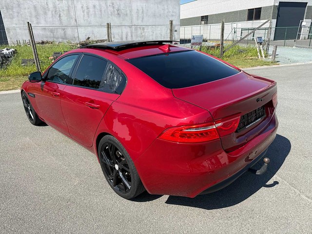 Jaguar - 2015 - xe - personenauto - afbeelding 10 van  27