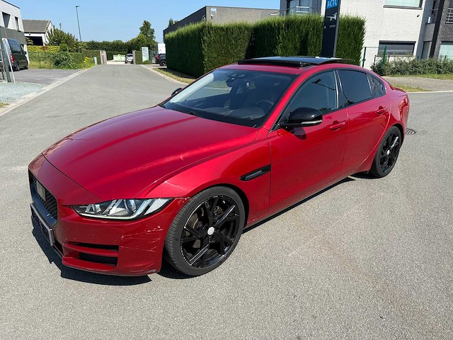 Jaguar - 2015 - xe - personenauto - afbeelding 1 van  27