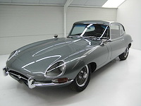 Jaguar - coupé - e type - oldtimer - afbeelding 7 van  23