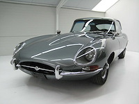 Jaguar - coupé - e type - oldtimer