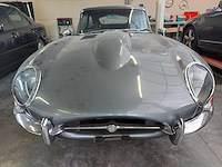 Jaguar - coupé - e type - oldtimer - afbeelding 39 van  48