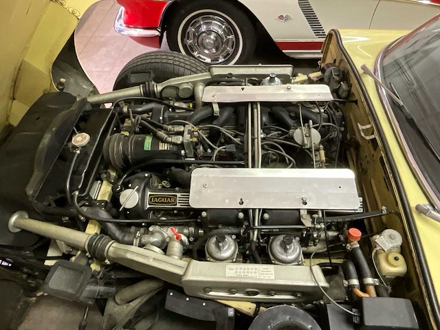 Jaguar - e-type - v12 - klassieke auto's - afbeelding 24 van  39