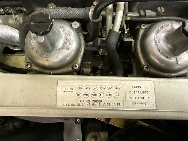 Jaguar - e-type - v12 - klassieke auto's - afbeelding 27 van  39