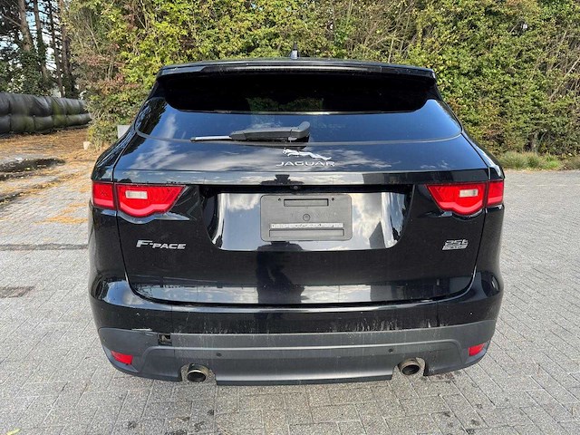 Jaguar - f-pace - car - 2019 - afbeelding 31 van  32