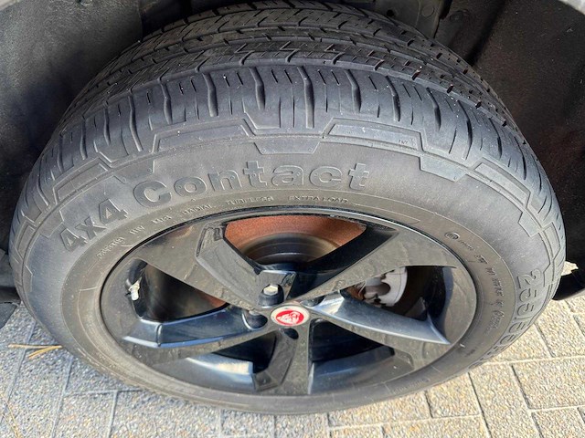 Jaguar - f-pace - car - 2019 - afbeelding 23 van  32