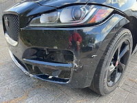Jaguar - f-pace - car - 2019 - afbeelding 30 van  32