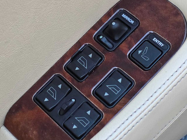 Jaguar - sovereign - car - 1992 - afbeelding 19 van  42