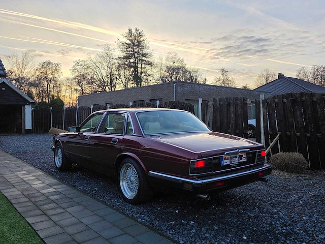 Jaguar - sovereign - car - 1992 - afbeelding 12 van  42