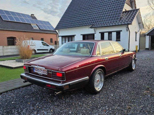 Jaguar - sovereign - car - 1992 - afbeelding 34 van  42