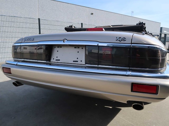 Jaguar - xjs cabriolet - classic cars >15 - afbeelding 10 van  62