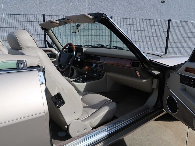 Jaguar - xjs cabriolet - classic cars >15 - afbeelding 34 van  62