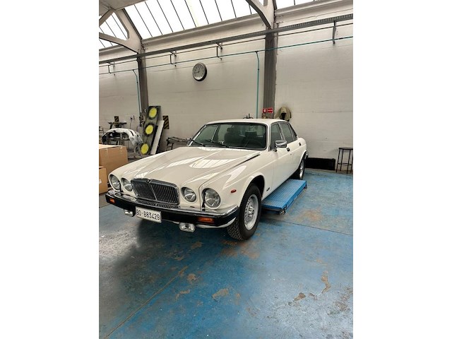 Jaguar 4.2 sovereign, 1983 - afbeelding 14 van  17
